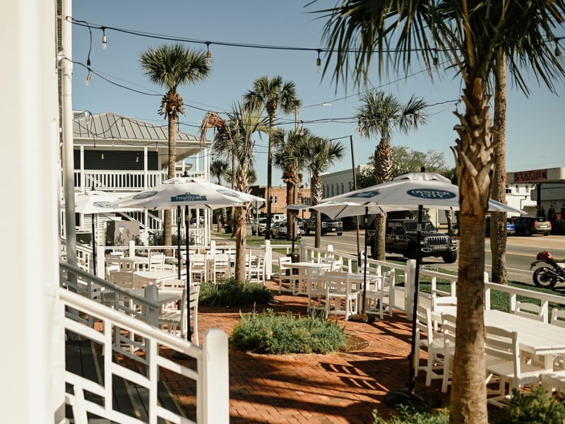 Outdoor dining at The Franklin Cafe in Apalachicola, Florida