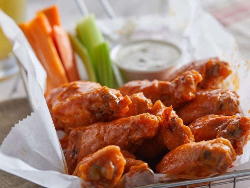 Great Southern Cafe offers a Wing Wednesday deals