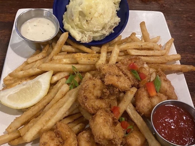Fried shrimp with french fries
