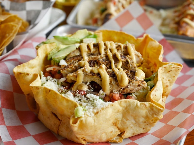 The taco salad with chicken