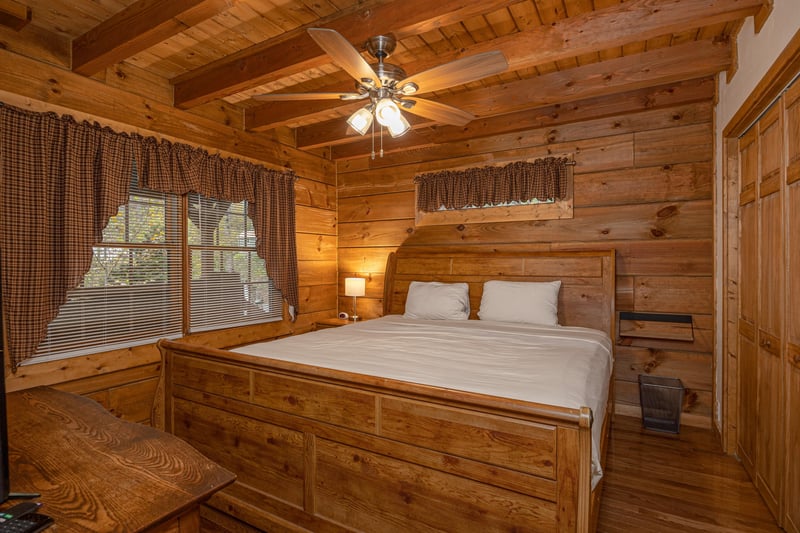 Bedroom at Tammys Place At Baskins Creek