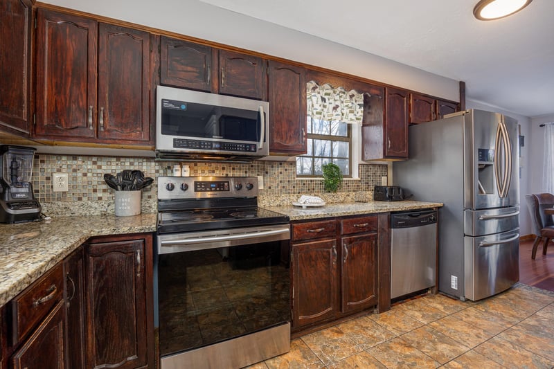 Kitchen at Hoop Dreams Lodge