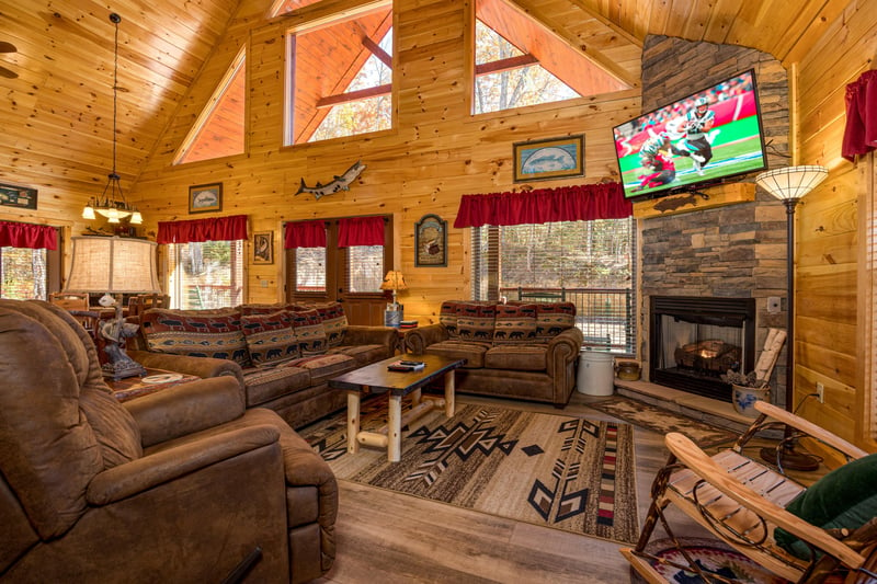 Livingroom with Flat Screen TV and Fireplace at Anglers Ridge