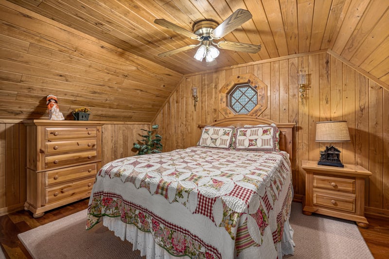 Queen Bedroom