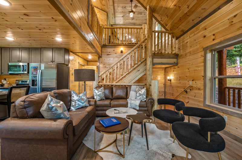 at flashy splashy lodge a 4 bedroom cabin rental located in gatlinburg