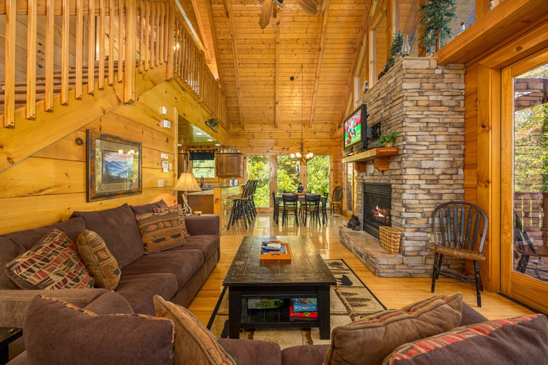 Living room at Moonbeams  Cabin Dreams, a 3 bedroom cabin rental located in Pigeon Forge