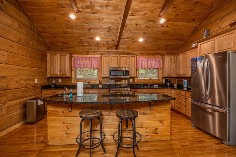 Kitchen and breakfast bar at Tammys Place At Baskins Creek