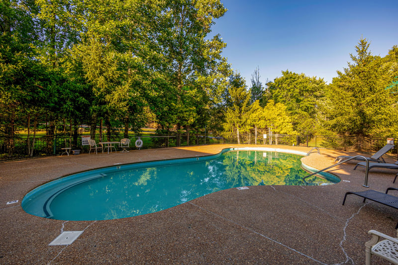 Cedar Fall Resort Pool