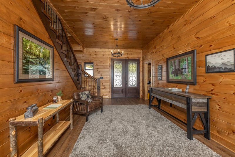 Entrance foyer at Black Bears  Biscuits Lodge, a 6 bedroom cabin rental located in Pigeon Forge