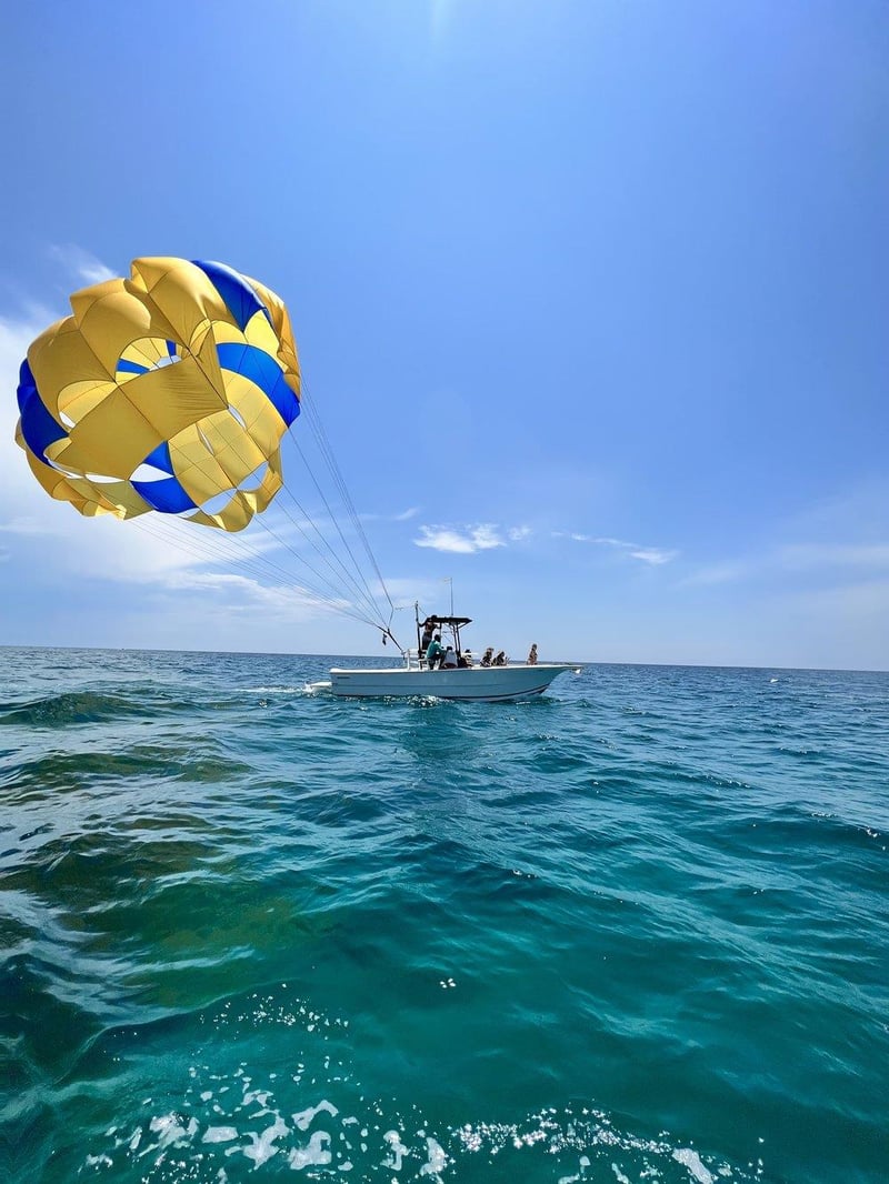 7718 Apex Parasailing In Miramar  Beach